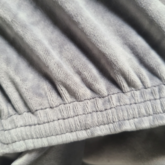 Loveseat Sofa Covers (3pcs with 1 long elastic clip band to secure cover) - Picture 5 of 8